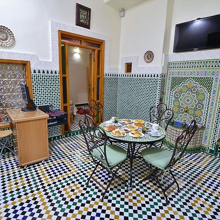 Dar Ikram Hotel Fez Bagian luar foto