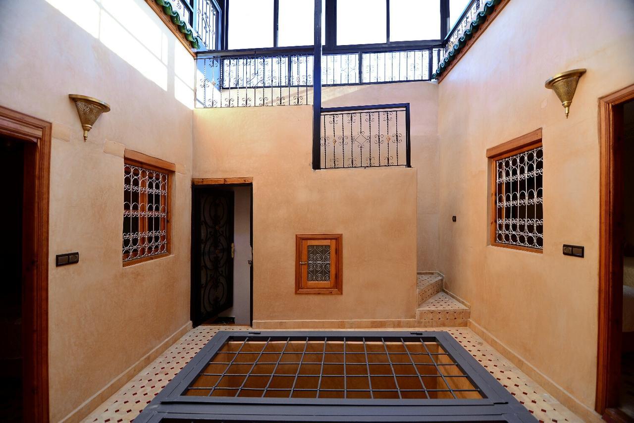 Dar Ikram Hotel Fez Bagian luar foto
